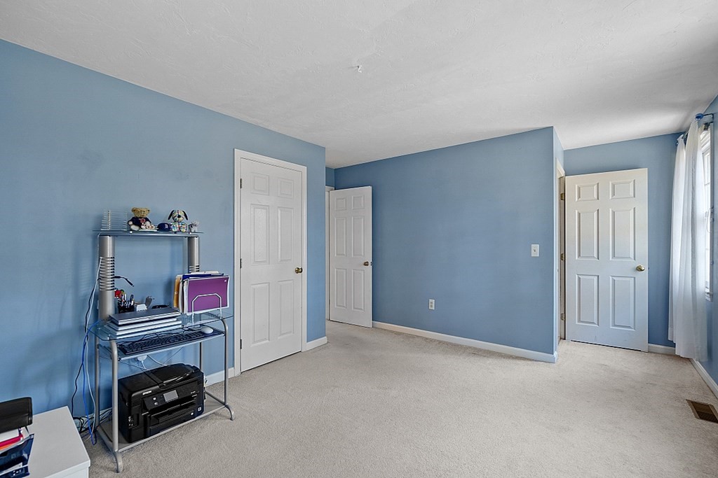 878 Townsend Road Groton, MA 01450 - Photo 28 of 41