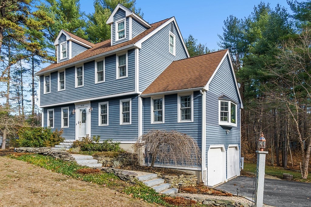 878 Townsend Road Groton, MA 01450 - Photo 3 of 41