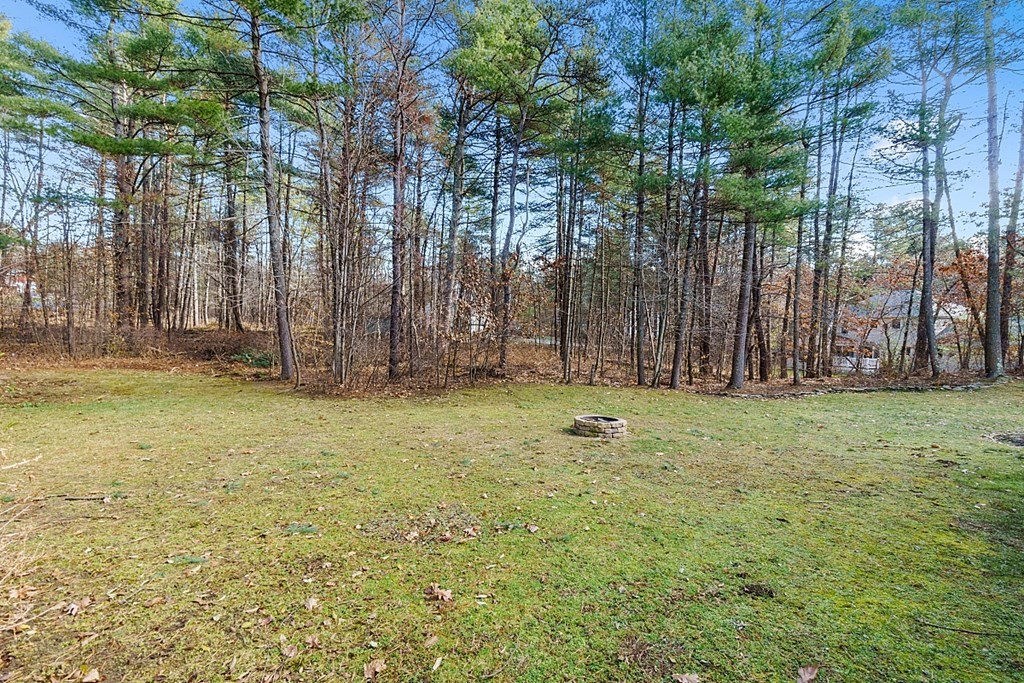 878 Townsend Road Groton, MA 01450 - Photo 6 of 41