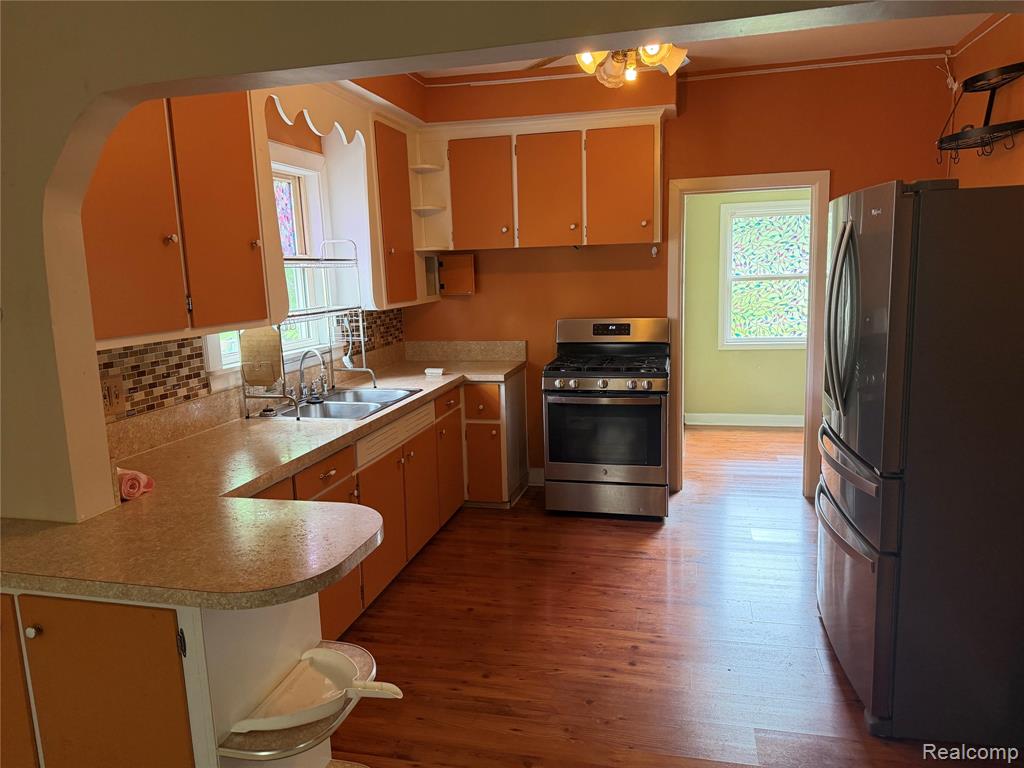 3992 Dallas Avenue Warren, MI 48091 - Photo 9 of 16