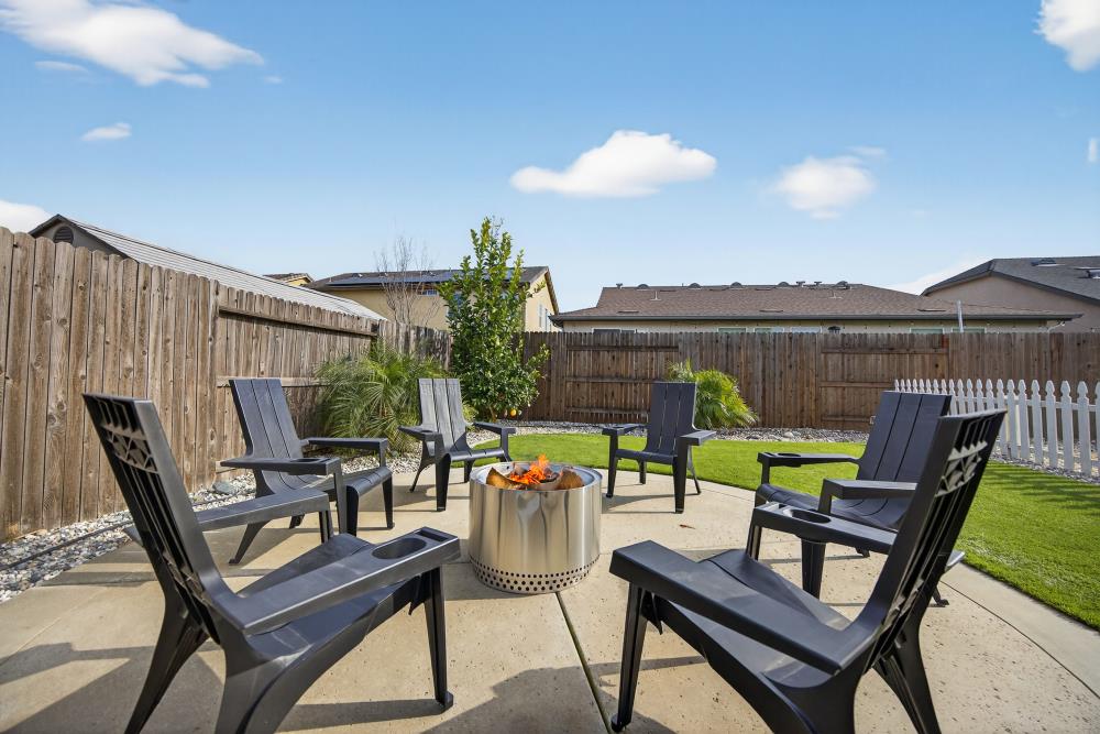 7467 Garden Ridge Way Sacramento, CA 95829 - Photo 45 of 54 a view of a terrace with furniture