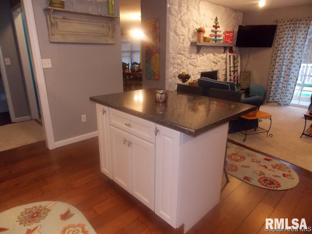 193 Bellerive Road Springfield, IL 62704 - Photo 8 of 36