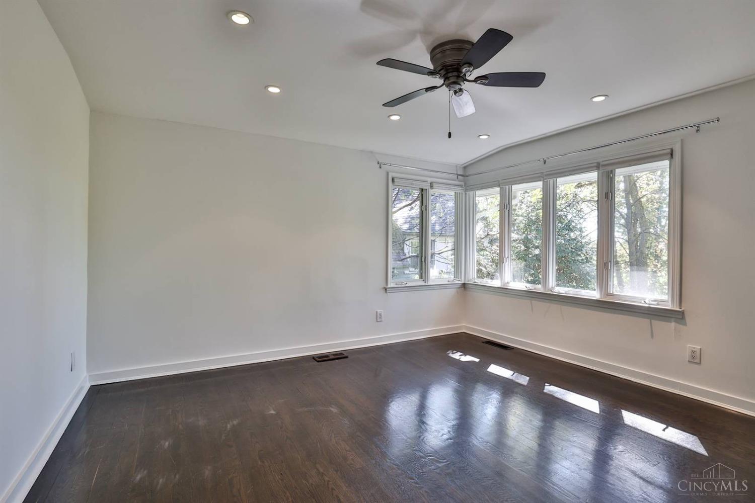 2481 Grandin Road Cincinnati, OH 45208 - Photo 24 of 62