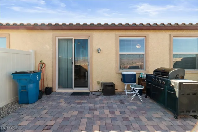 $274,500 | 2722 Chinaberry Hill Street, Laughlin, NV 89029