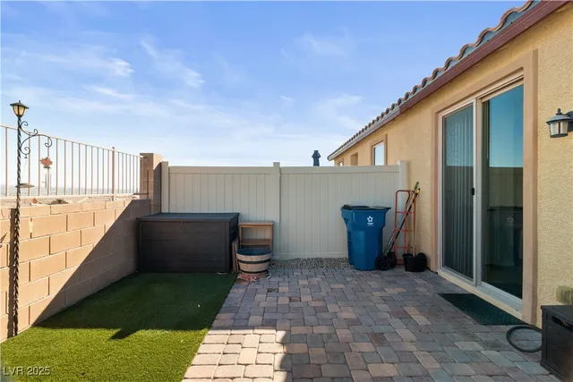 $274,500 | 2722 Chinaberry Hill Street, Laughlin, NV 89029