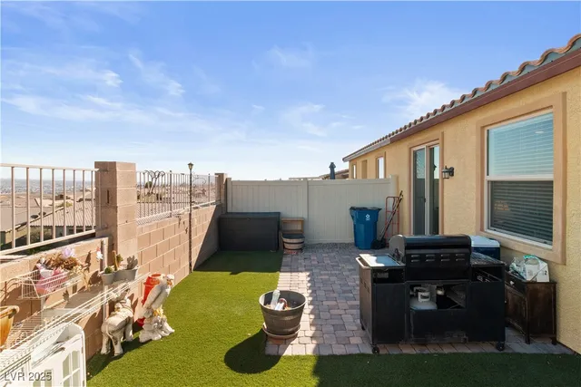 $274,500 | 2722 Chinaberry Hill Street, Laughlin, NV 89029