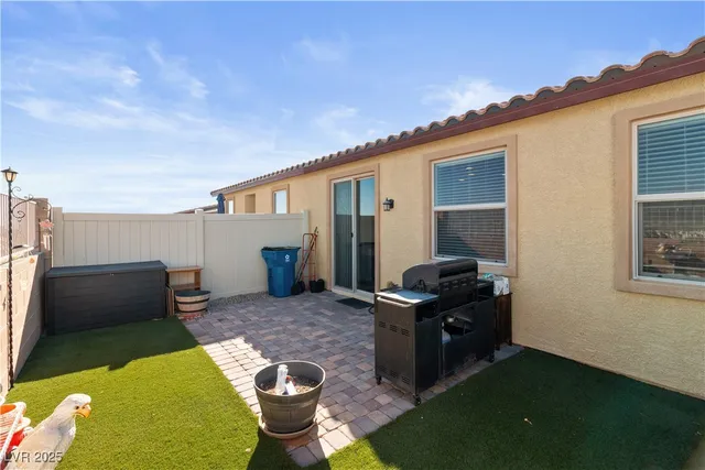 $274,500 | 2722 Chinaberry Hill Street, Laughlin, NV 89029