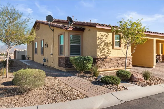 $274,500 | 2722 Chinaberry Hill Street, Laughlin, NV 89029