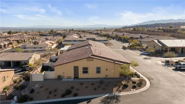 $274,500 | 2722 Chinaberry Hill Street, Laughlin, NV 89029