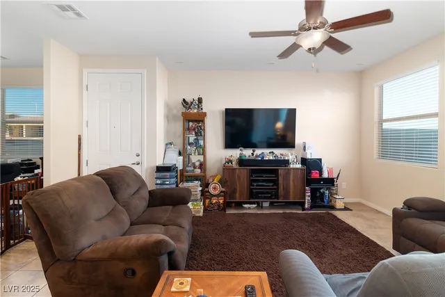 $274,500 | 2722 Chinaberry Hill Street, Laughlin, NV 89029