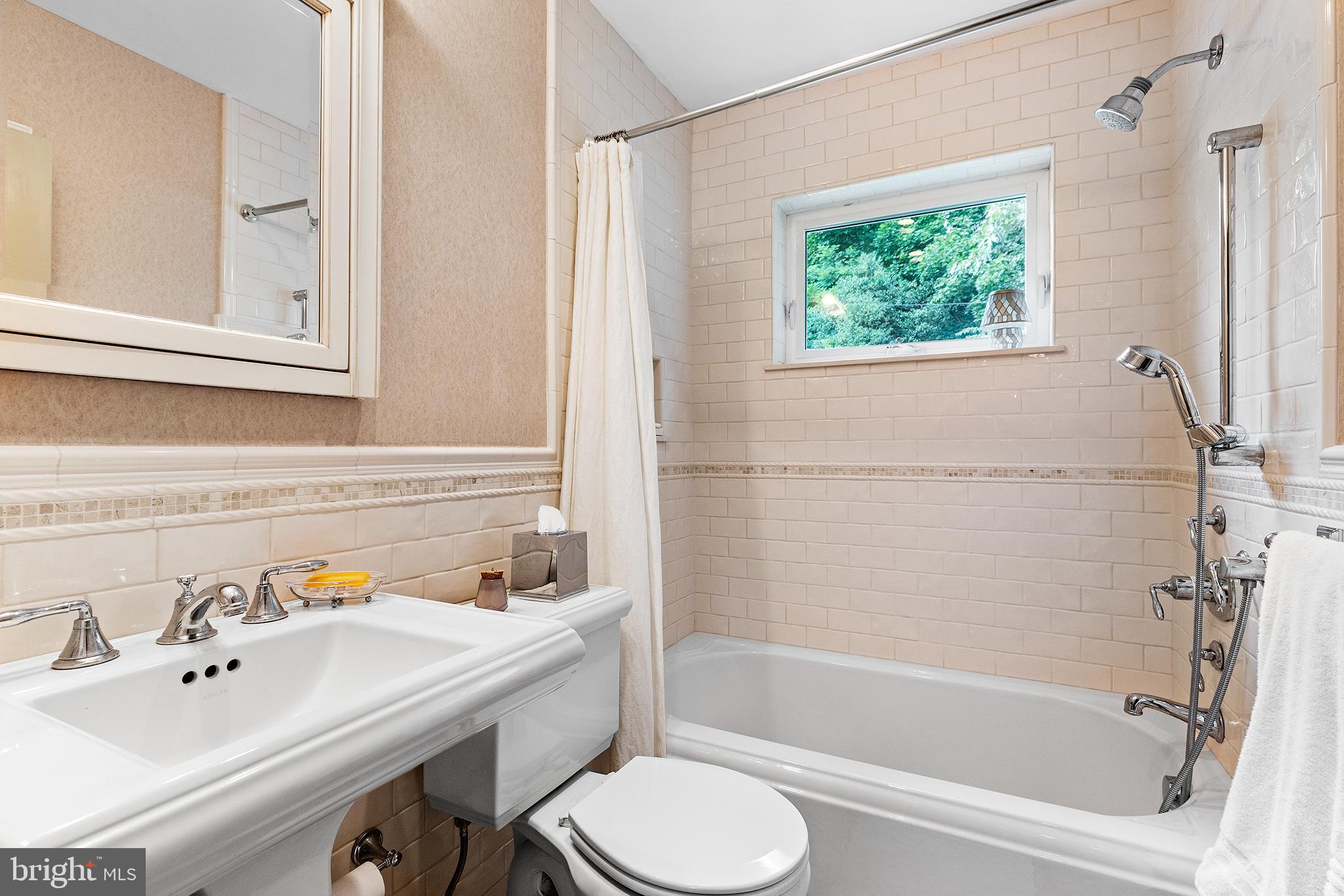 1570 Williams Road Abington, PA 19001 - Photo 26 of 49 Gallery Image 26