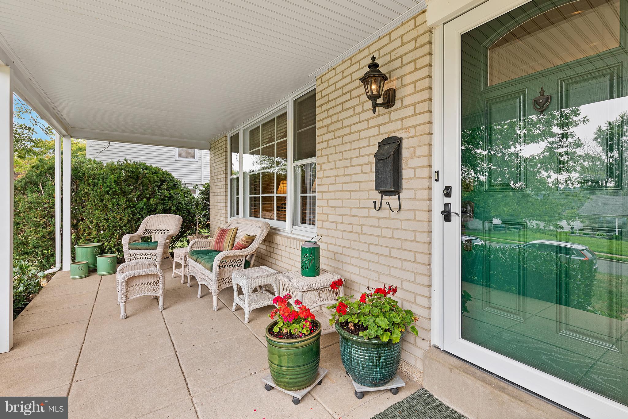 1570 Williams Road Abington, PA 19001 - Photo 4 of 49 Gallery Image 4