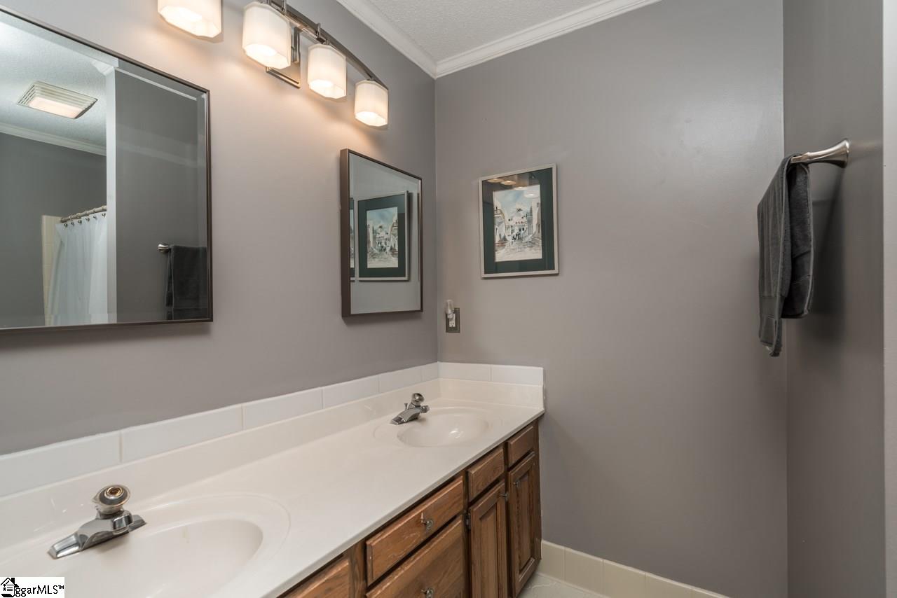 153 Tanager Circle Greer, SC 29650 - Photo 12 of 23 Gallery Image 12