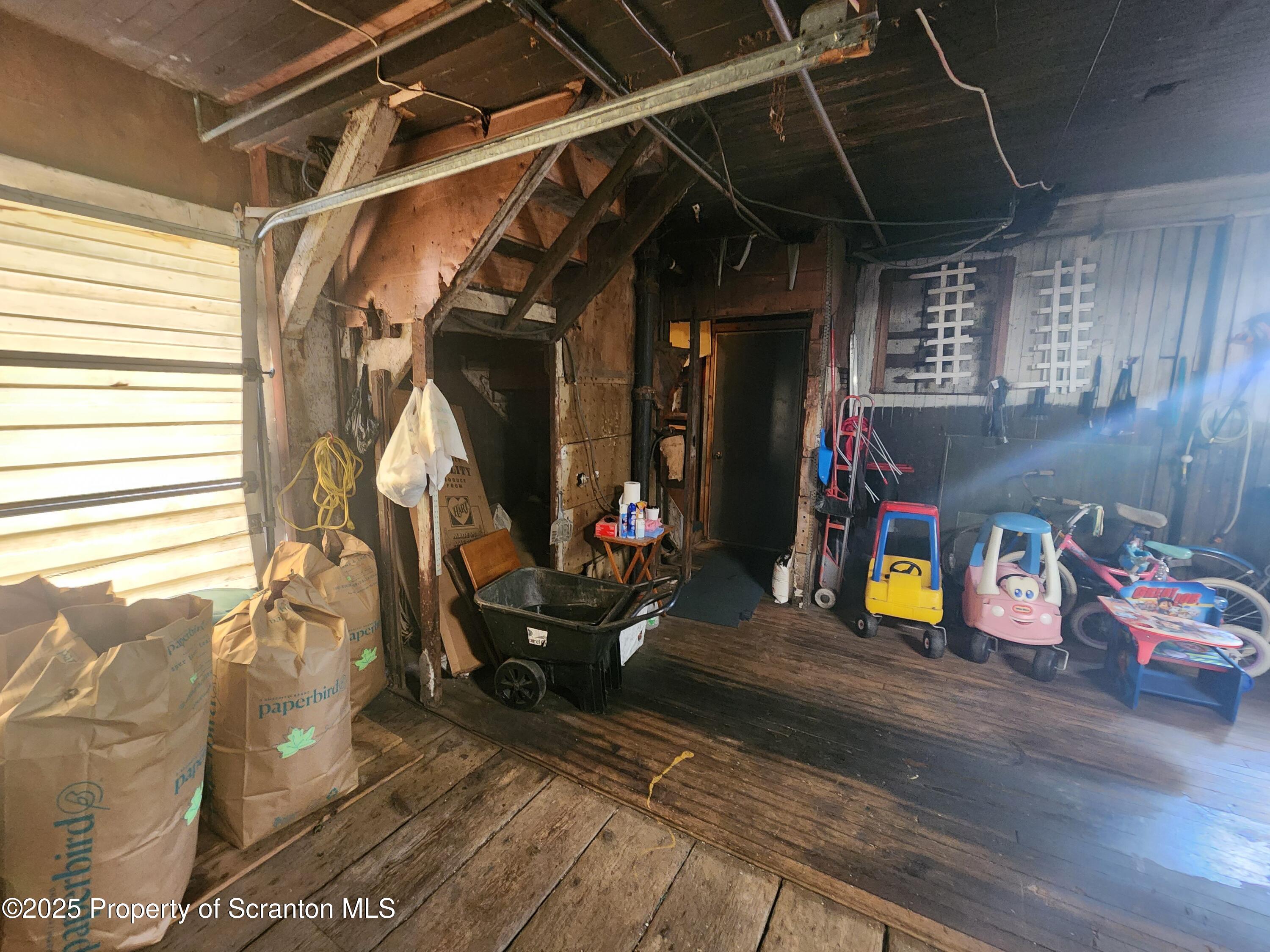 119 Spring Street Scranton, PA 18508 - Photo 6 of 19 Garage/main bldg