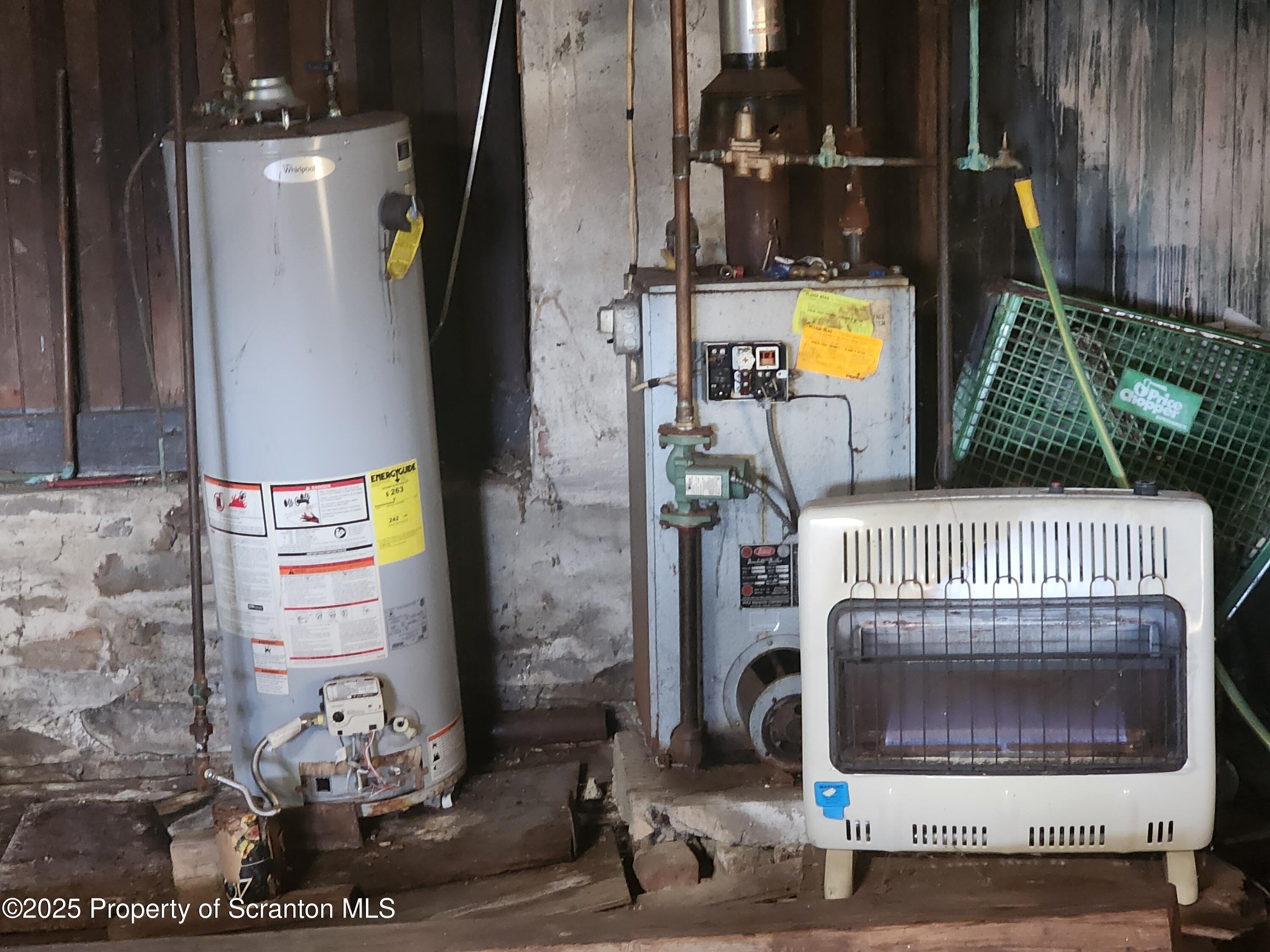 119 Spring Street Scranton, PA 18508 - Photo 7 of 19 HWH/boiler/non-functlioning
