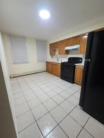 $1,600 | 88 Vroom Street, Unit 1L, Jersey City, NJ 07306