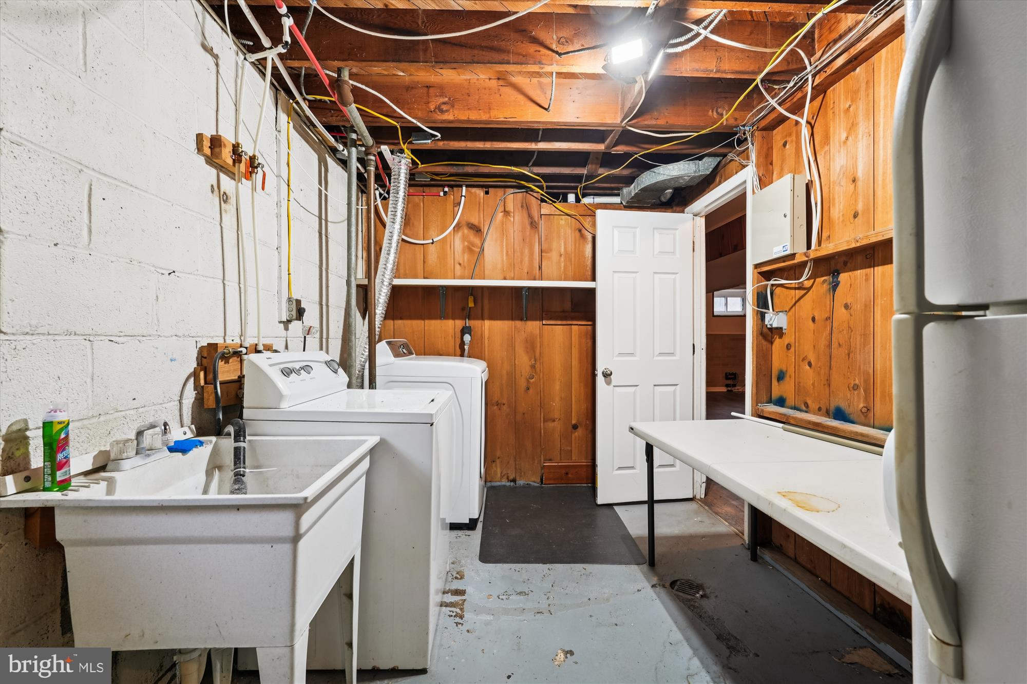 10502 Glenhaven Drive Silver Spring, MD 20902 - Photo 20 of 38 a bathroom with a sink and a window