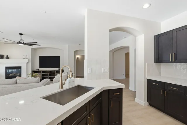 $699,900 | 2935 East Lynx Way, Gilbert, AZ 85298