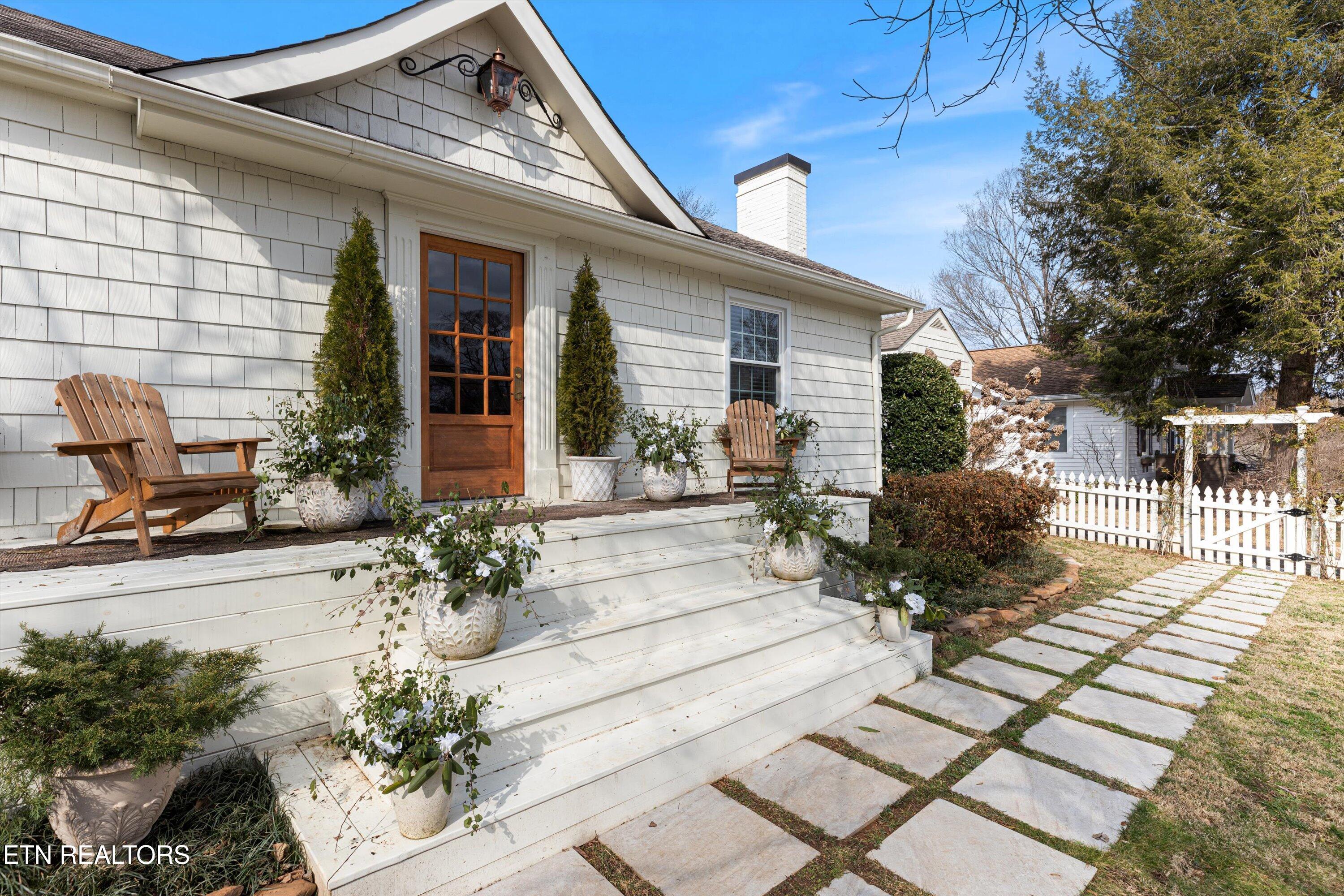 1115 Craig Road Knoxville, TN 37919 - Photo 1 of 52 54-1115 Craig Rd-89