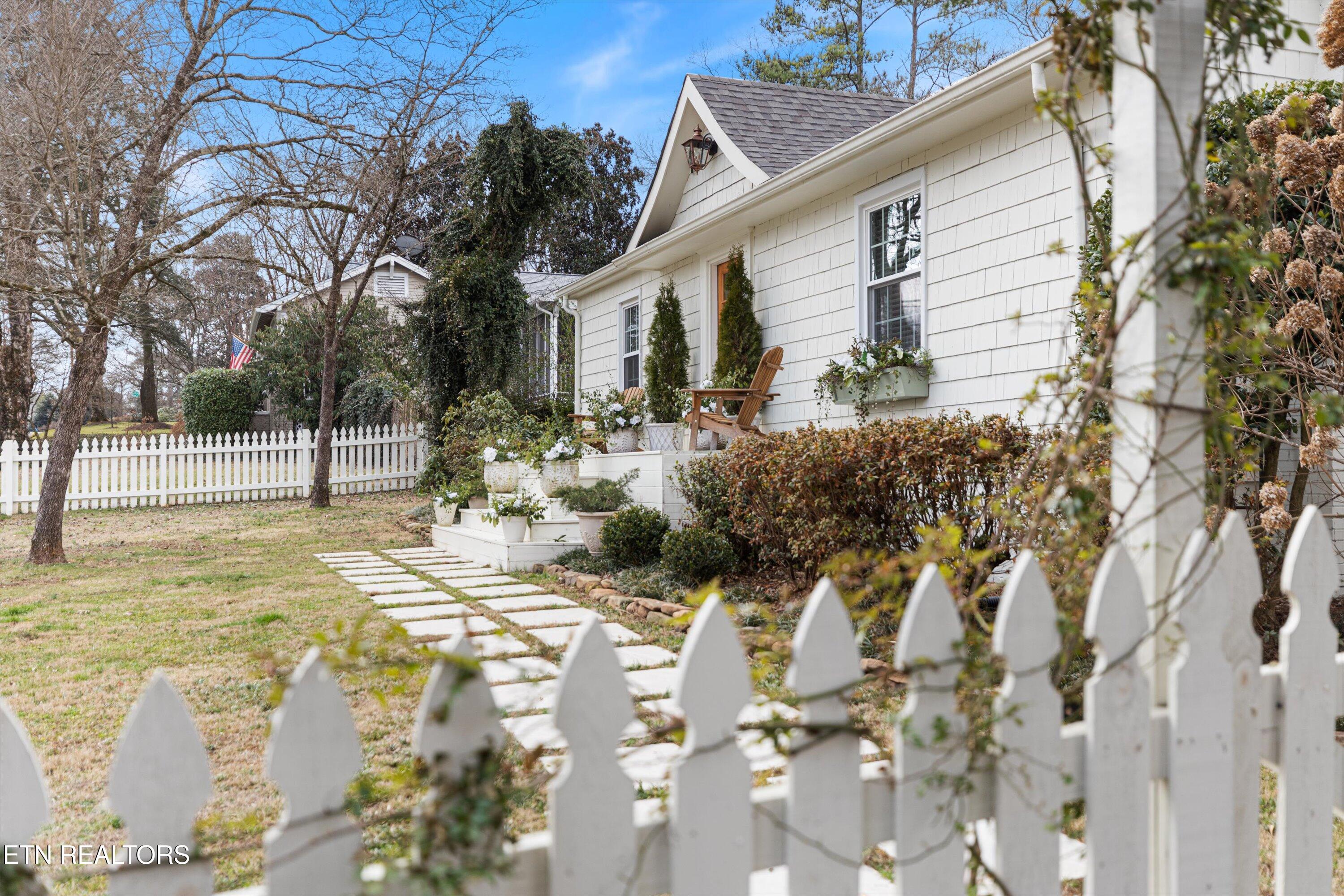 1115 Craig Road Knoxville, TN 37919 - Photo 50 of 52 59-1115 Craig Rd-44