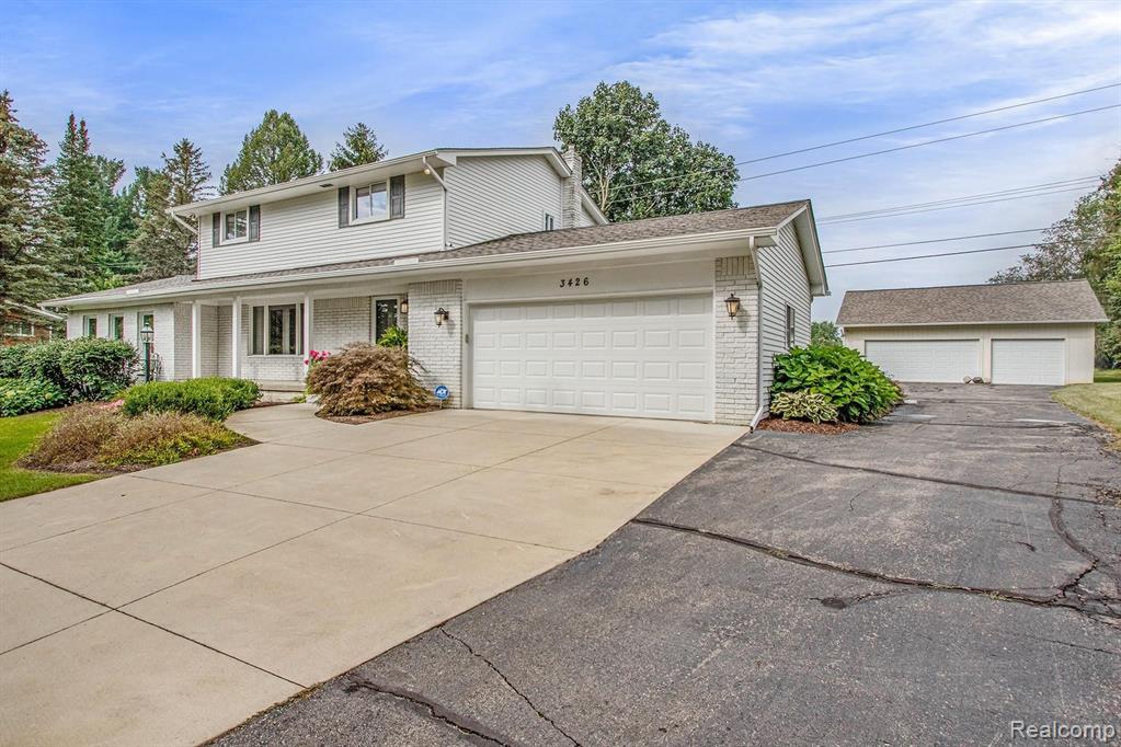 3426 Hadden Road Rochester, MI 48306 - Photo 3 of 44