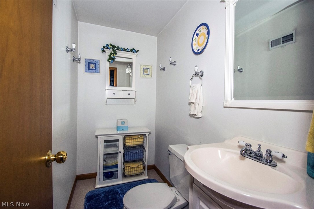 24357 Maple Ridge Road North Olmsted, OH 44070 - Photo 27 of 33 Gallery Image 27