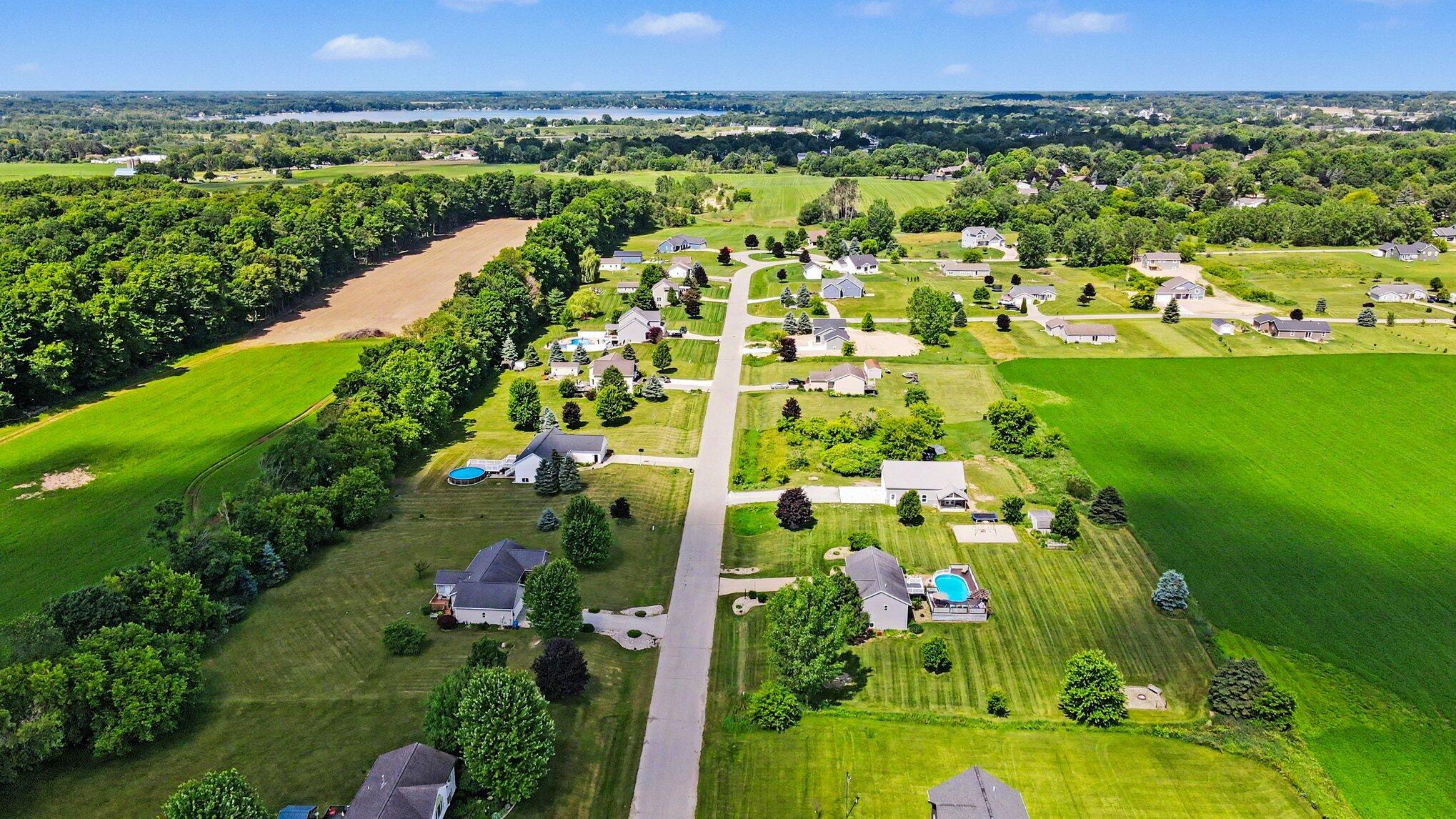 4913 Daisy Way Fremont, MI 49412 - Photo 42 of 48 039_file_8203