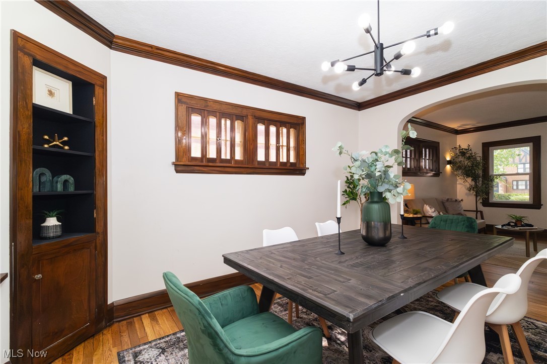 1319 Plainfield Road Cleveland, OH 44121 - Photo 14 of 49 Dining room