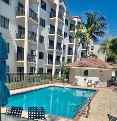 $4,000 | Lavers, Delray Beach, FL 33444