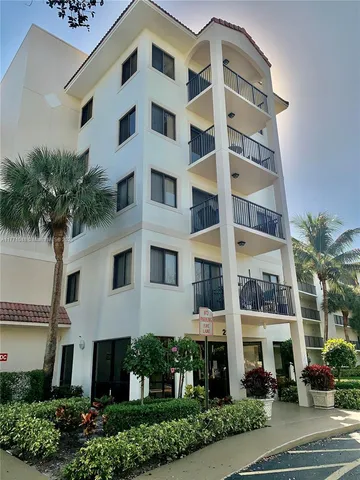 $4,000 | Lavers, Delray Beach, FL 33444