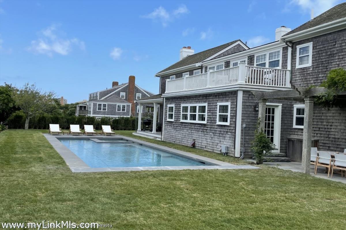 104 Baxter Road Nantucket, MA 02554 - Photo 11 of 61