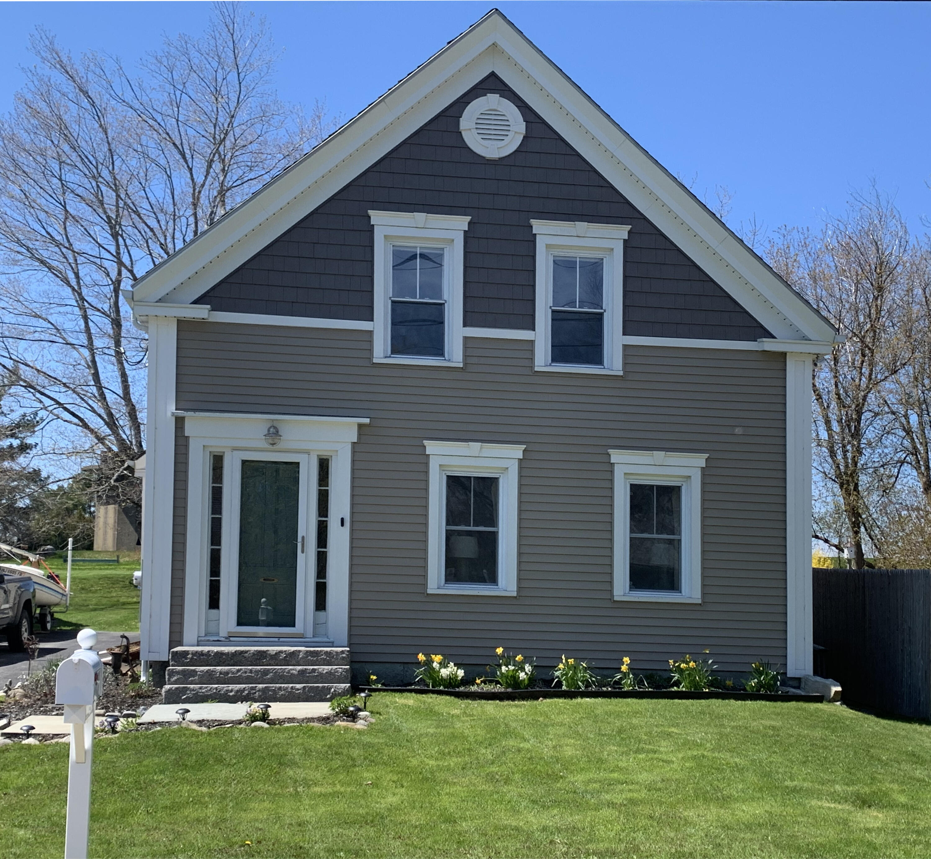 15 Wadsworth Street Thomaston, ME 04861 - Photo 2 of 66 Welcoming Curb Appeal