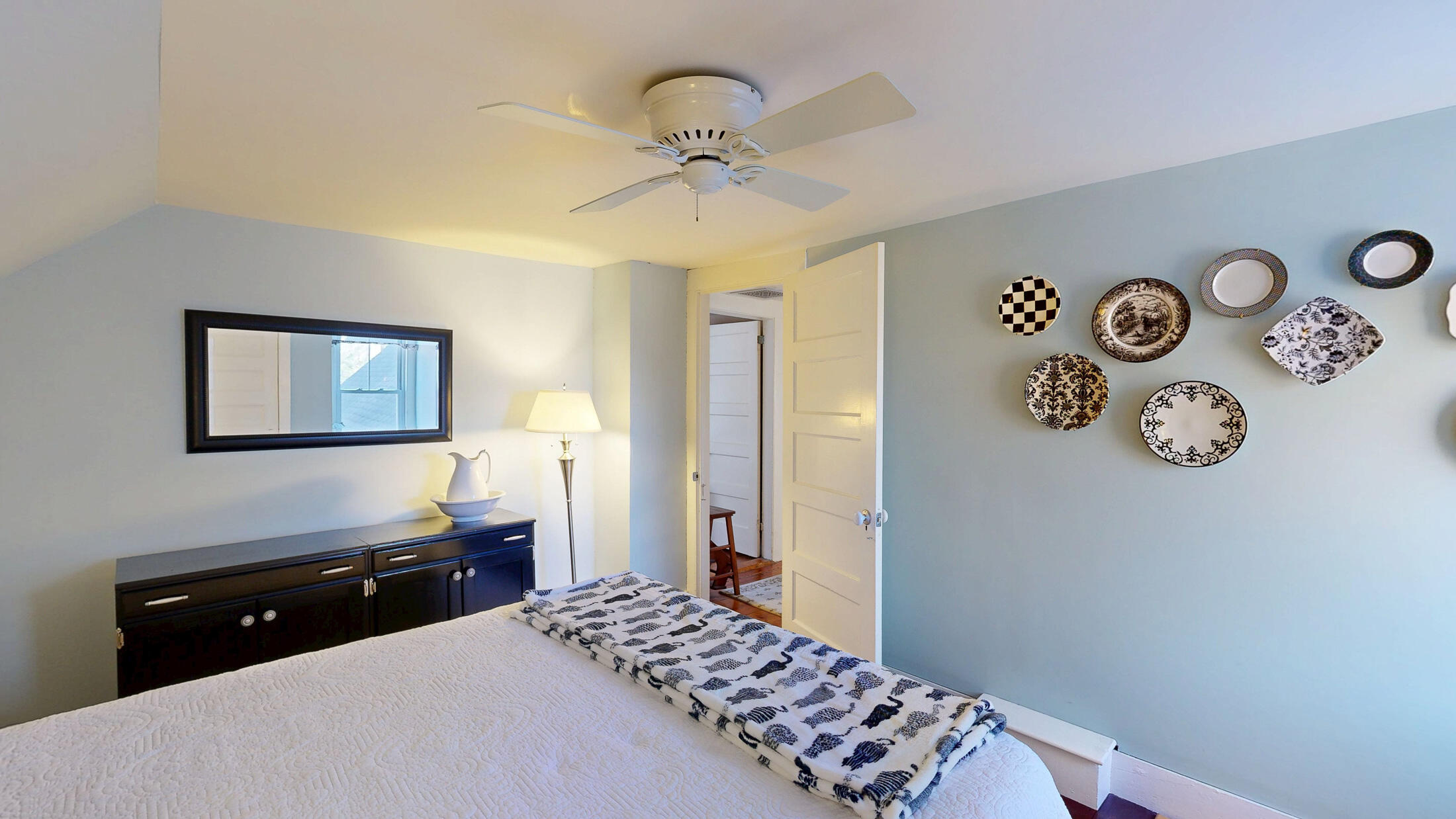 15 Wadsworth Street Thomaston, ME 04861 - Photo 42 of 66 3rd Bedroom w/ Ceiling Fan