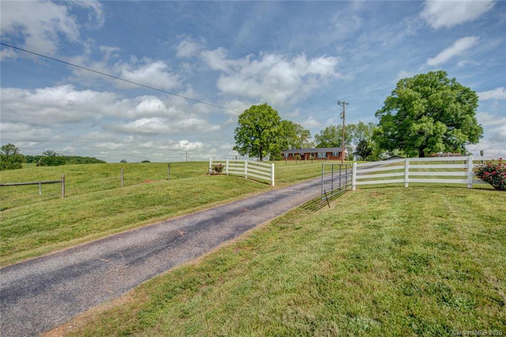 3352 Fallston-Waco Road Cherryville, NC 28021 - Photo 3 of 40 Gallery Image 3
