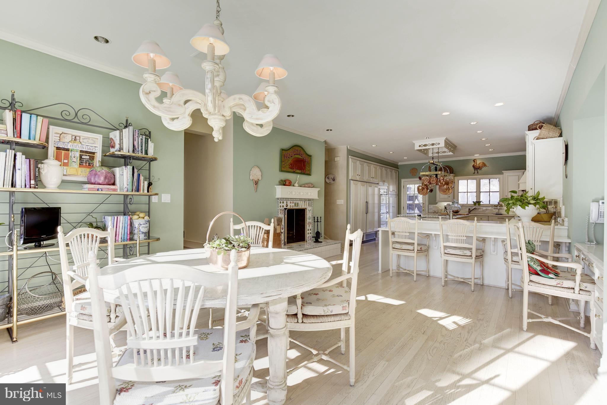 9812 Meriden Road Rockville, MD 20854 - Photo 14 of 30 Breakfast area