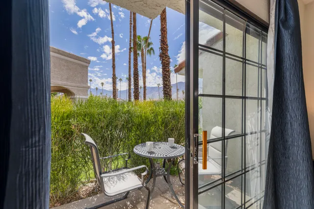 $329,000 | 505 South Farrell Drive, Unit S115, Palm Springs, CA 92264