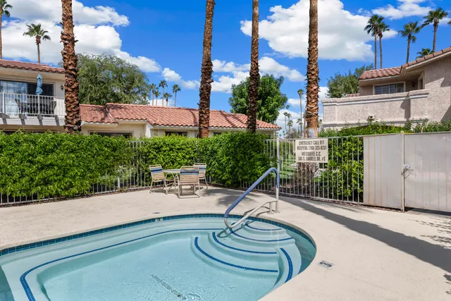 $329,000 | 505 South Farrell Drive, Unit S115, Palm Springs, CA 92264