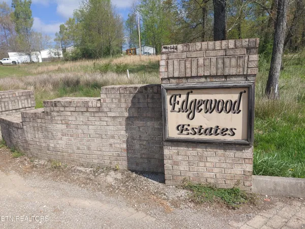 $420,000 | Edgewood Boulevard, Oneida, TN 37841