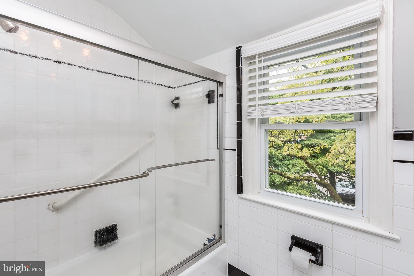 1610 Hampton Road Havertown, PA 19083 - Photo 18 of 39