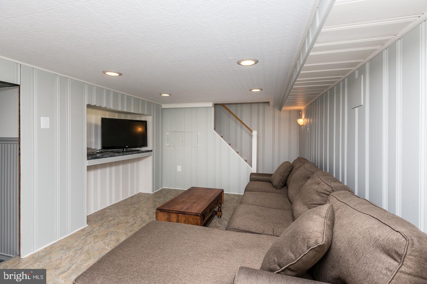 1610 Hampton Road Havertown, PA 19083 - Photo 26 of 39