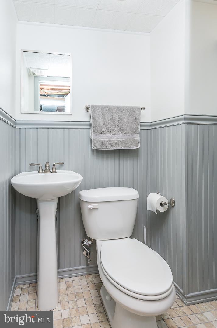 1610 Hampton Road Havertown, PA 19083 - Photo 29 of 39