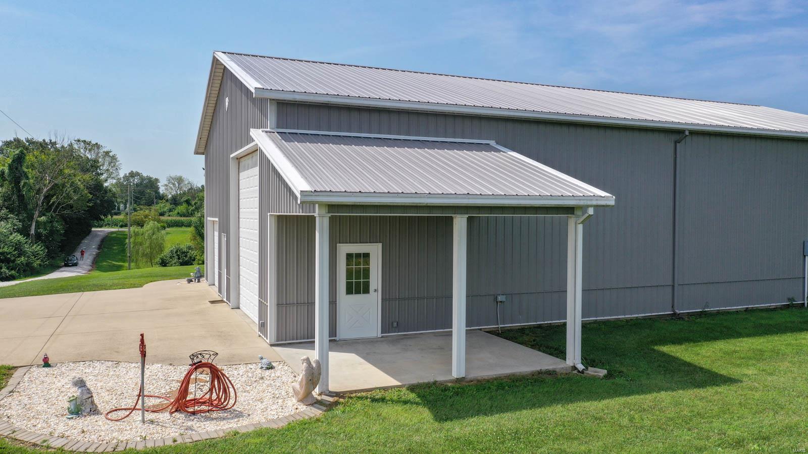30392 Ingham Lane Godfrey, IL 62035 - Photo 11 of 30 Gallery Image 11