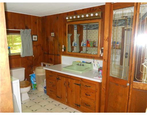148 Old Stage Road Readfield, ME 04355 - Photo 13 of 15 Bathroom.