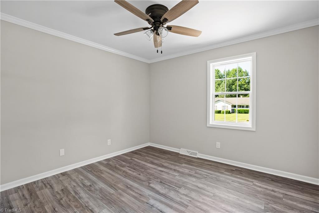 1630 Kesteven Road Winston-Salem, NC 27127 - Photo 17 of 30