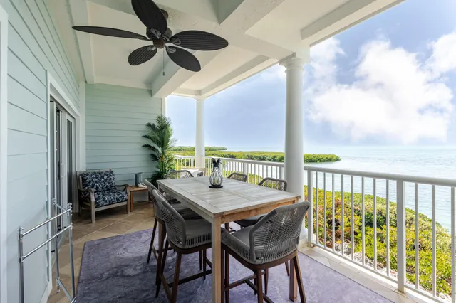 $1,590,000 | 5960 Peninsular Avenue, Unit 111, Stock Island, FL 33040