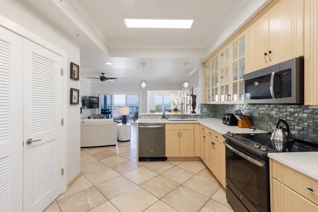 $1,590,000 | 5960 Peninsular Avenue, Unit 111, Stock Island, FL 33040