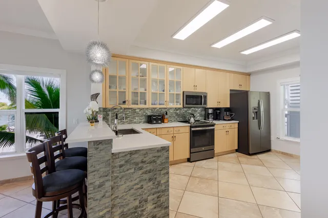 $1,590,000 | 5960 Peninsular Avenue, Unit 111, Stock Island, FL 33040