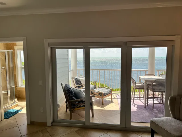 $1,590,000 | 5960 Peninsular Avenue, Unit 111, Stock Island, FL 33040