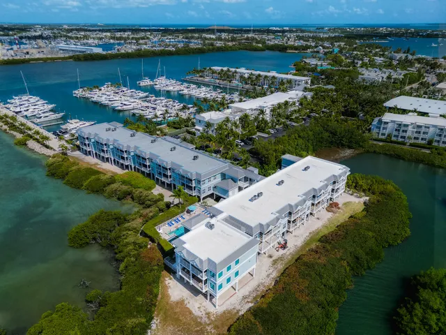 $1,590,000 | 5960 Peninsular Avenue, Unit 111, Stock Island, FL 33040