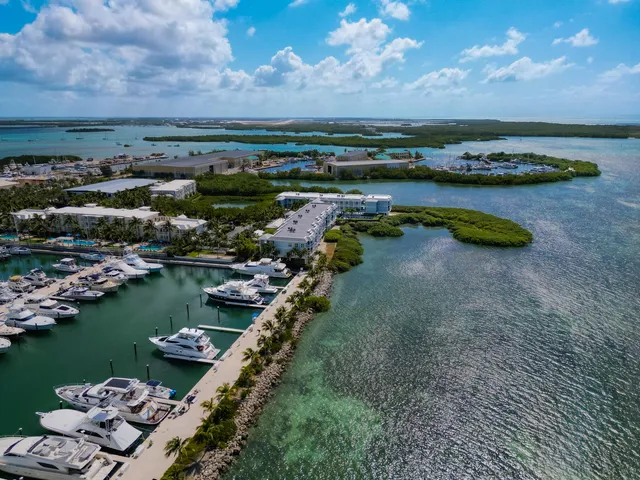$1,590,000 | 5960 Peninsular Avenue, Unit 111, Stock Island, FL 33040